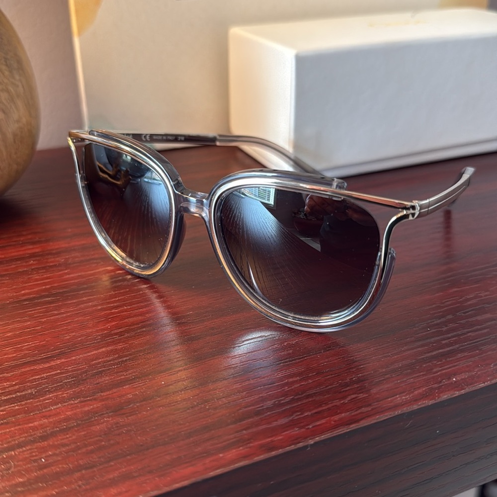 Chloè Jayme Sunglasses - Picture 3 of 10